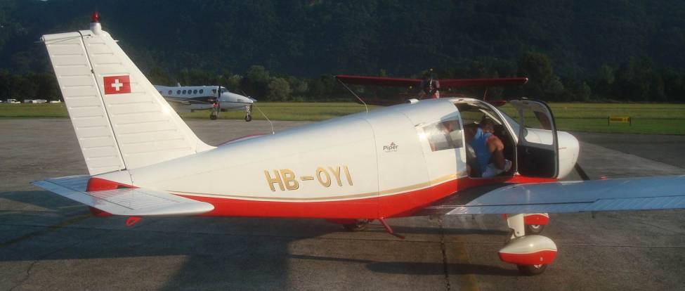 Piper PA-28-140 Cherokee 160 hp full