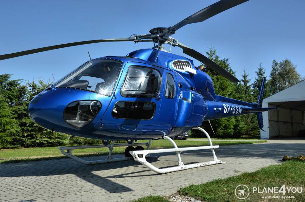 Eurocopter AS-355 Ecureuil 2 full