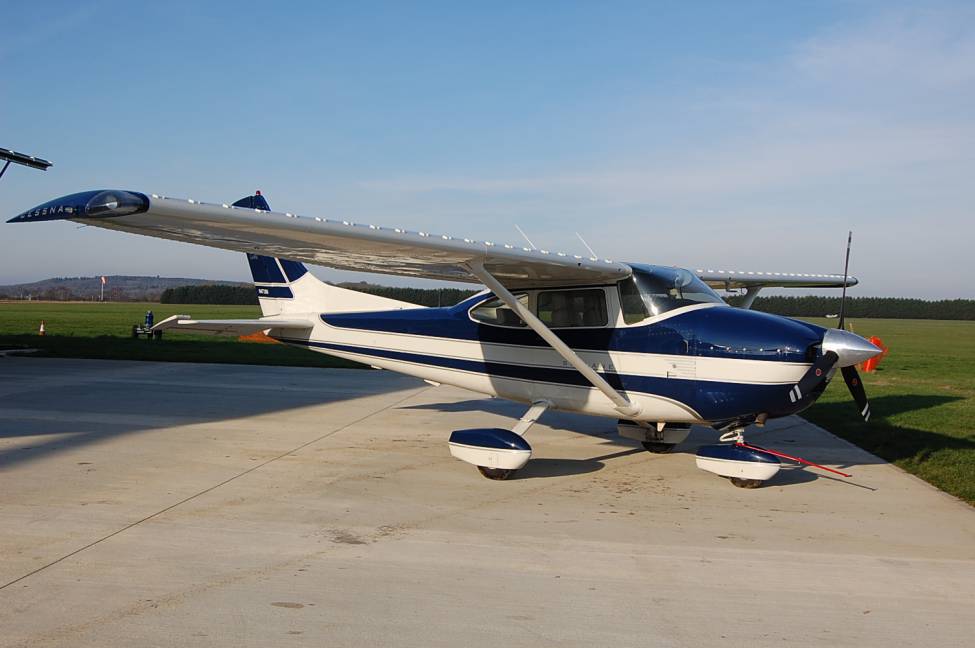 Cessna 182 Q Aspen full