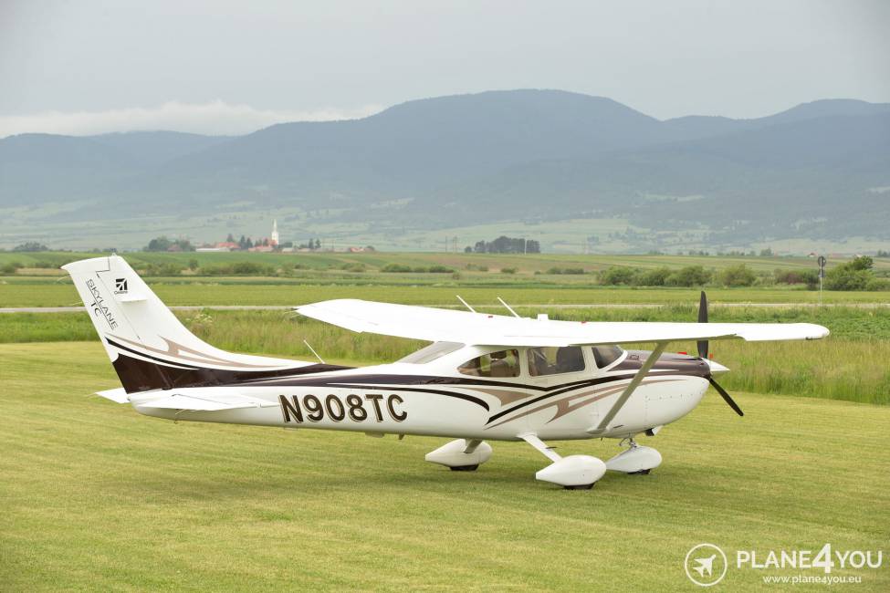 Cessna T-182 Turbo Skylane TKS full