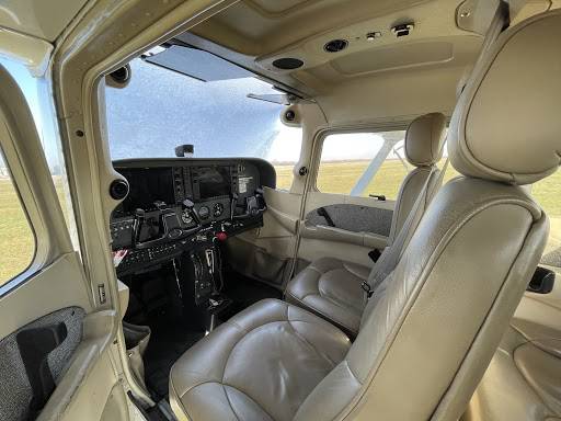 Cessna 172 Skyhawk S G1000 full