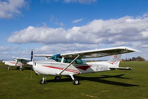 Cessna 172 Skyhawk P full