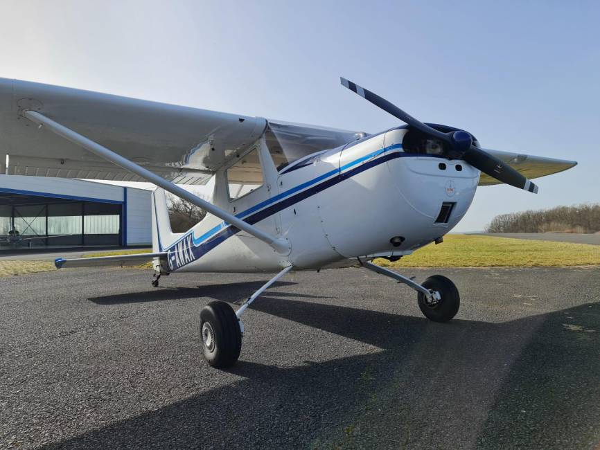 Cessna 150 TD full