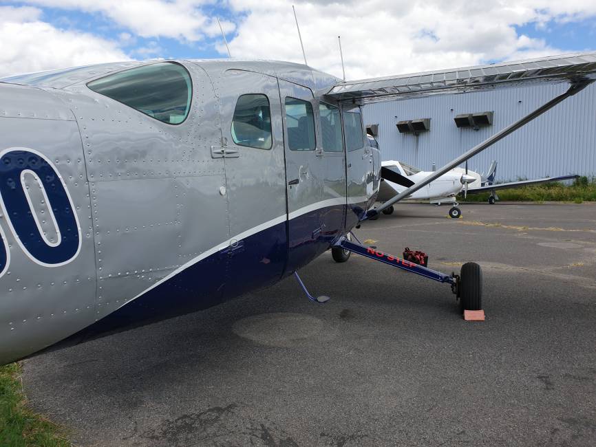 Cessna 207 Stationair 7 Aspen 1000 full
