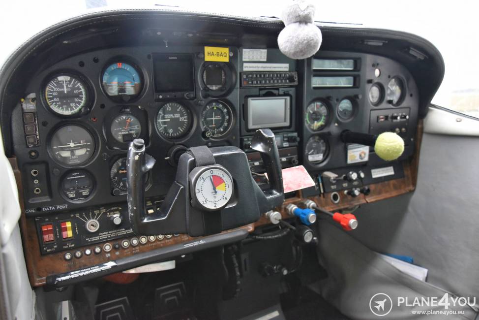 Cessna 206 Stationair Skydiving full