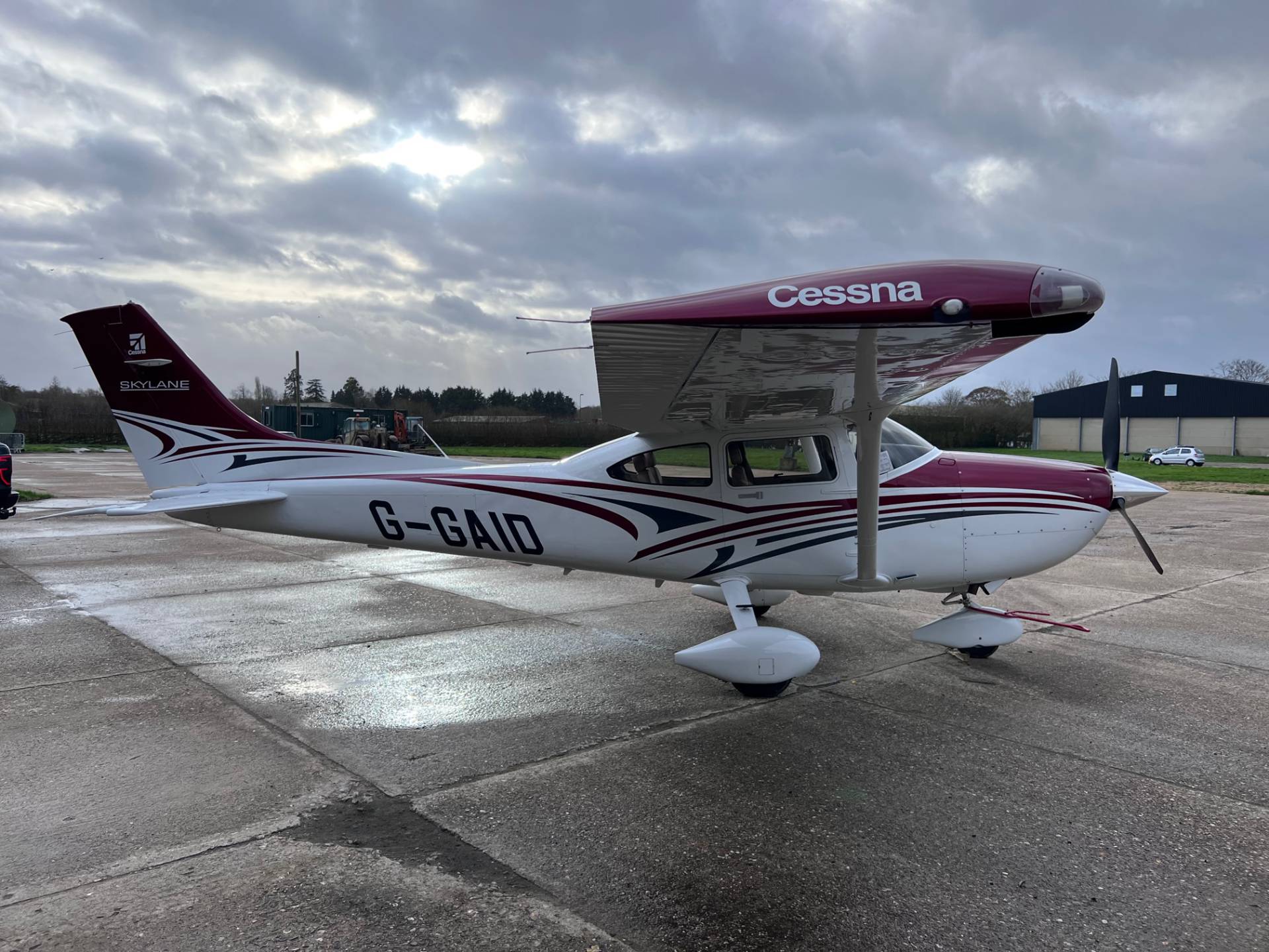 2015 Cessna 182 Skylane T G1000 For Sale In England, EGLM | PlaneArea